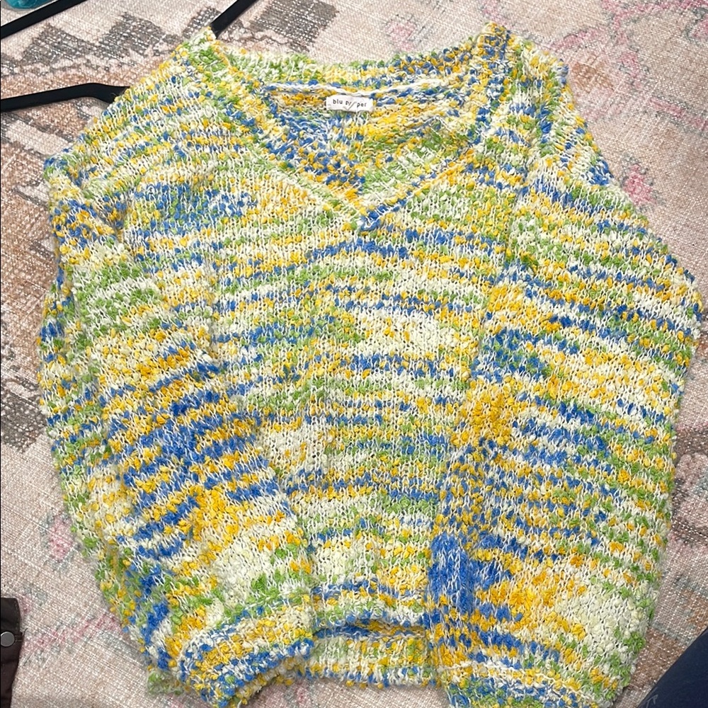 NWOT cute sweater